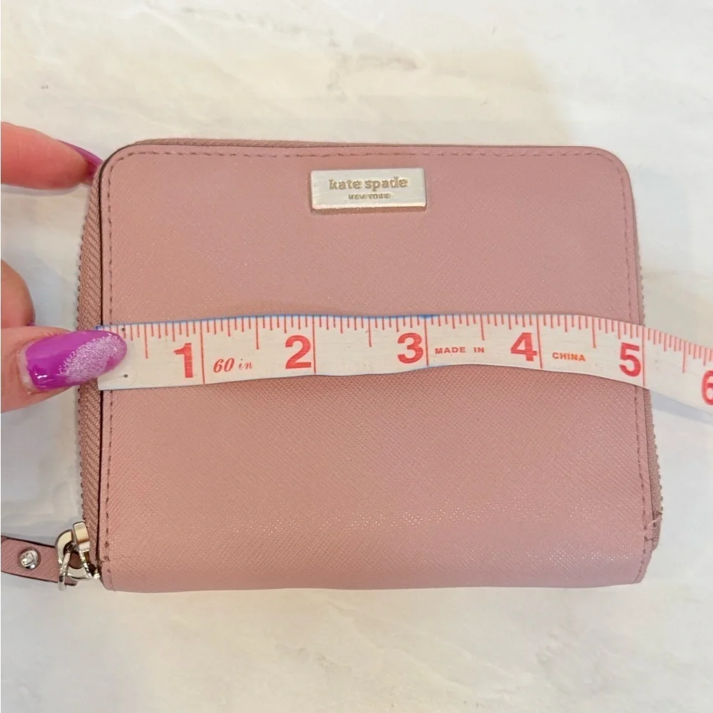 🔥Kate Spade Pink Wallet EUC🔥